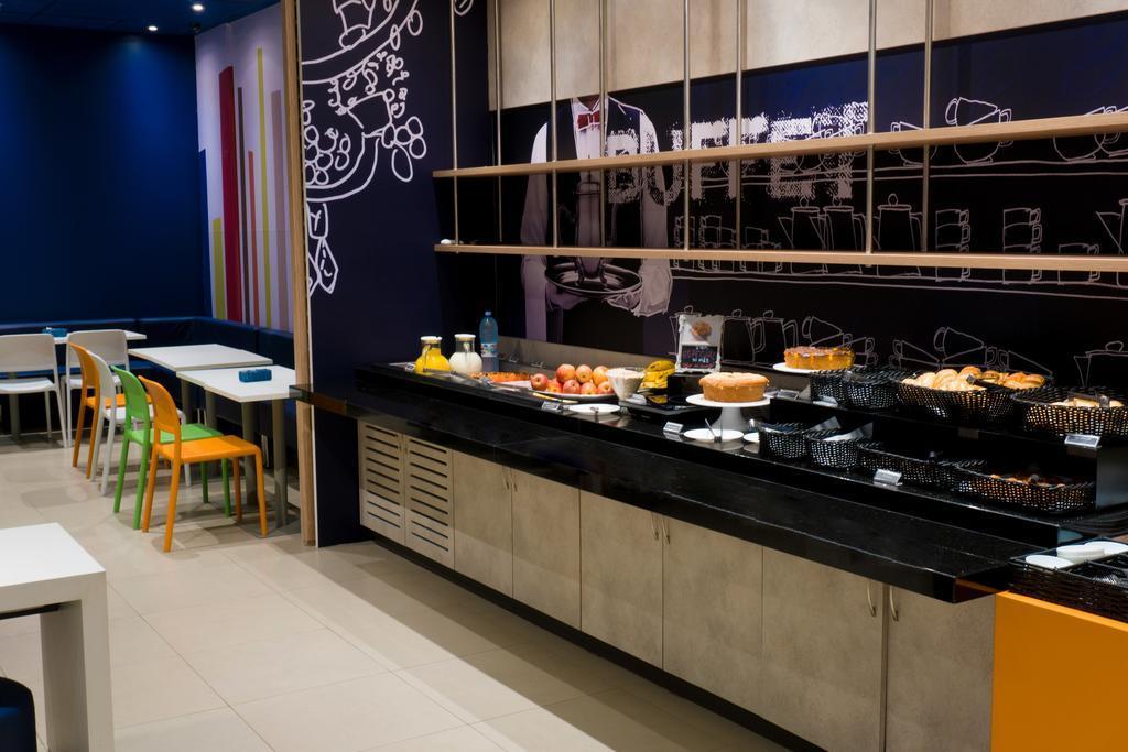 Ibis Budget Osasco Bagian luar foto