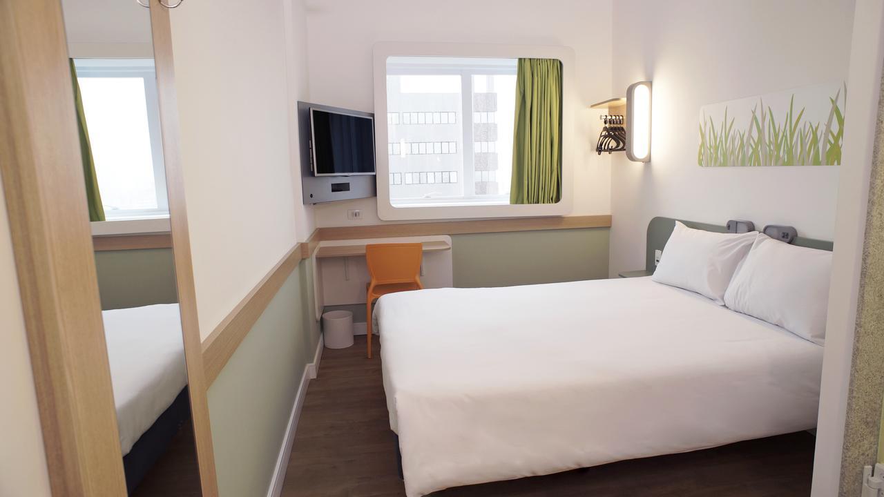 Ibis Budget Osasco Bagian luar foto